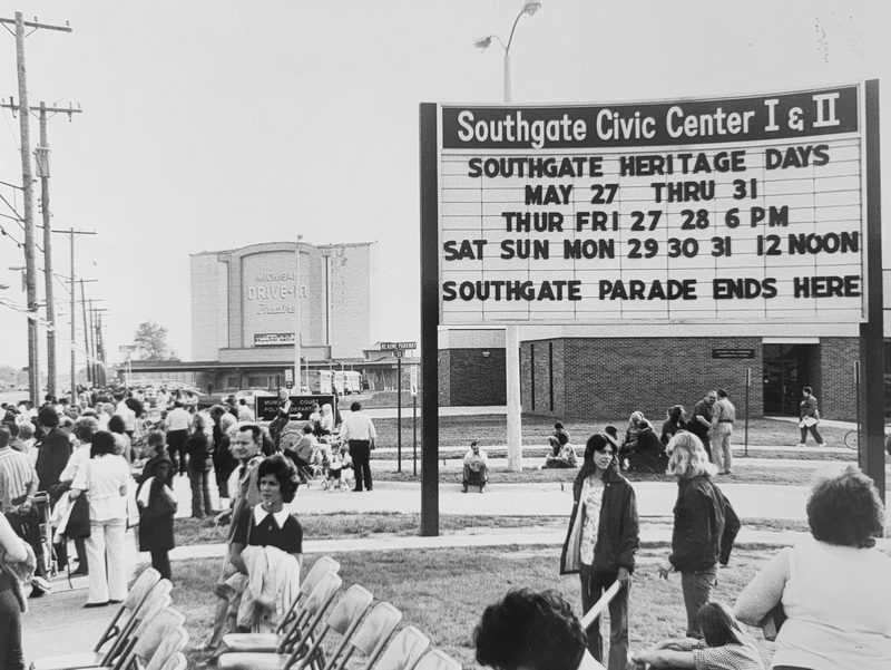 Michigan Drive-In Theatre - From Southgate Historical Society - Aco Blair (newer photo)